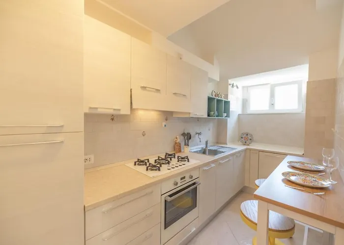 La Deliziosa אנה קאפרי